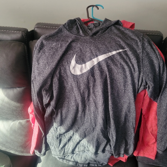 Nike Dri Fit Hoodies Lot in Green, Red, and Gray - Picture 4 of 4